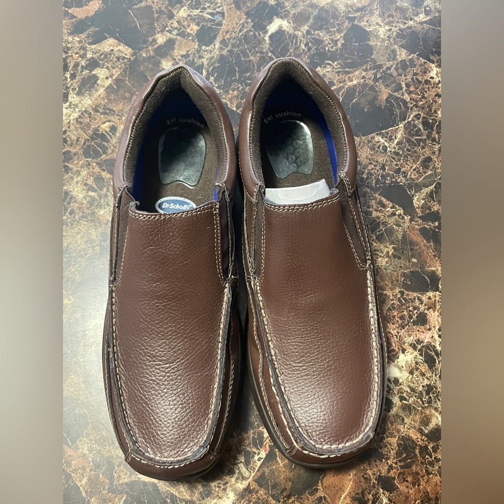 Dr Scholls Mens Brown Leather slip ons. Size 8.5